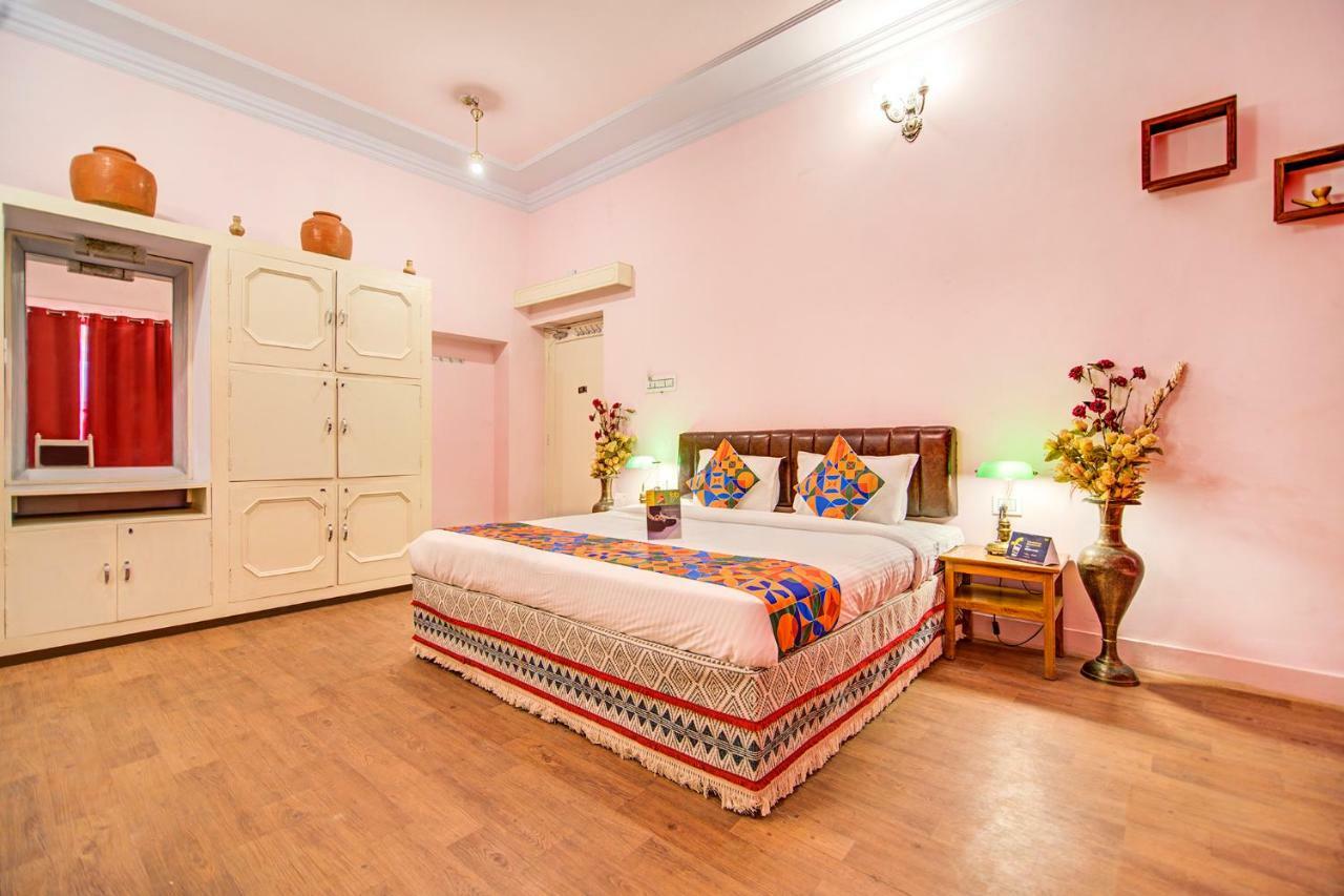 Hotel Pink Palace Dźajpur Zewnętrze zdjęcie